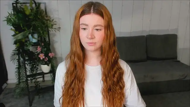 Freckle Diyana online show from 27, 2, 2025