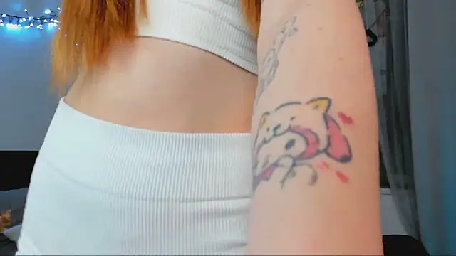 Freckle Diyana online show from 16, 2, 2025