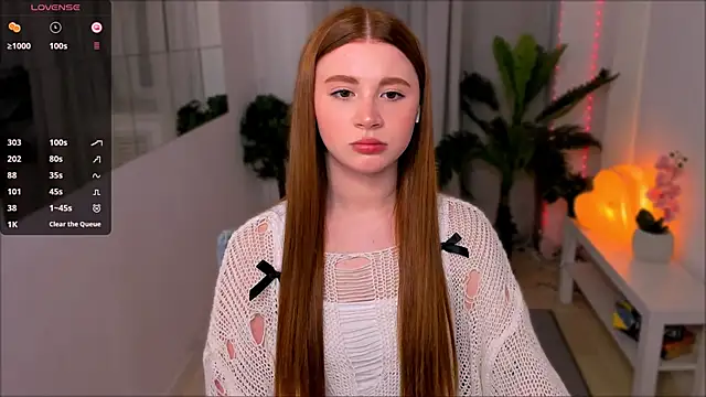 Freckle Diyana online show from 21, 3, 2025