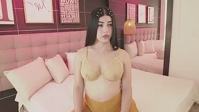 Snapshot of Bella_TS_ chatting on 11, 6, 2026 Bella TS online show from 11, 6, 2026