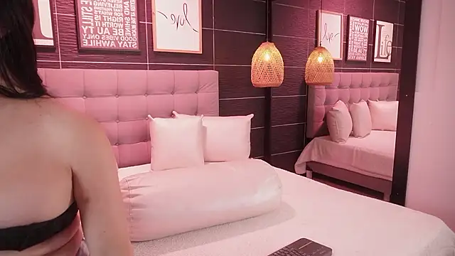 Bella TS  online show from 21, 2, 2026