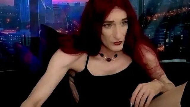 Snapshot of LuvNuk chatting on 4, 10, 2025 LuvNuk online show from 4, 10, 2025