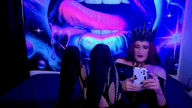 Snapshot of LuvNuk chatting on 16, 10, 2025 LuvNuk online show from 16, 10, 2025