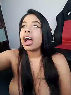 Fanny Klean online show from 31, 1, 2025