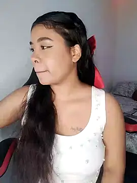 Fanny Klean online show from 8, 3, 2025