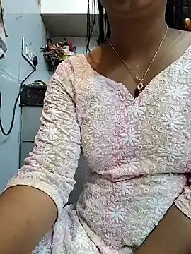 Manpreet kaur21 online show from 2, 2, 2025