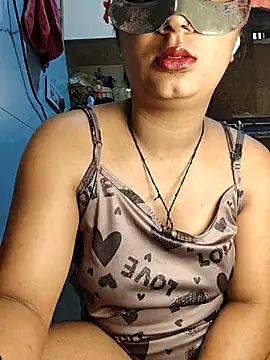 Manpreet kaur21 online show from 30, 5, 2026