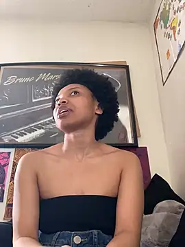 KimiAqua online show from 20, 2, 2025