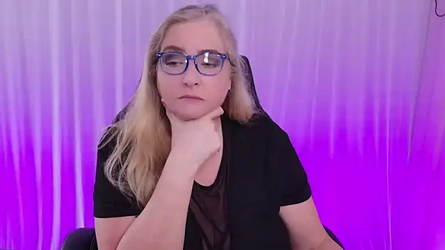 KatDSinclair online show from 5, 2, 2025