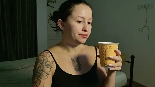 VioletCatt online show from 4, 10, 2025