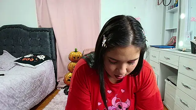 Snapshot of AnnaRosse1 chatting on 9, 11, 2025 AnnaRosse1 online show from 9, 11, 2025