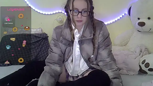 Sellya Houston online show from 4, 2, 2025