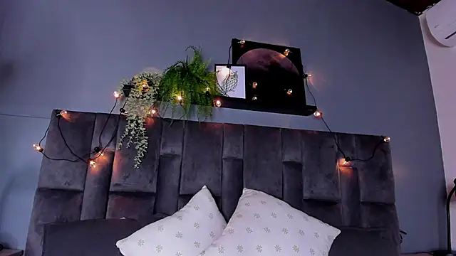 AmyPalmmer online show from 22, 9, 2025