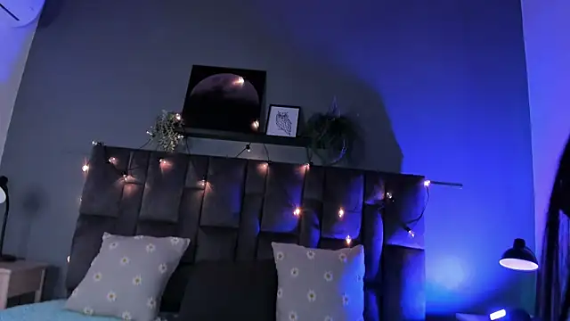 AmyPalmmer online show from 18, 12, 2025