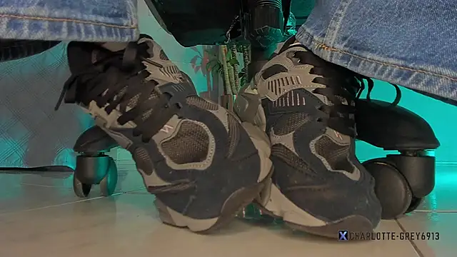 charlotte  grey online show from 10, 1, 2026