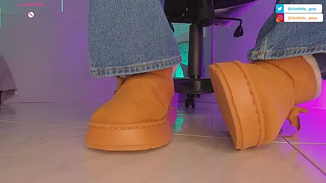 charlotte  grey online show from 26, 9, 2025