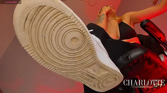 charlotte  grey online show from 16, 4, 2026