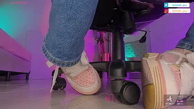 charlotte  grey online show from 7, 10, 2025