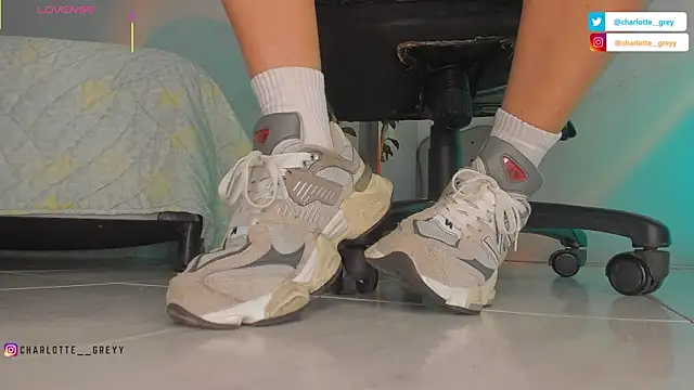 charlotte  grey online show from 23, 10, 2025