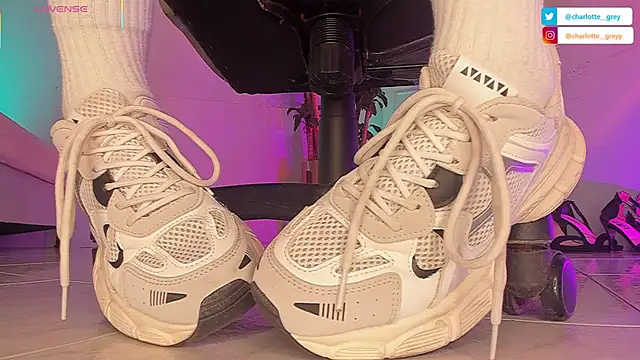 charlotte  grey online show from 6, 10, 2025