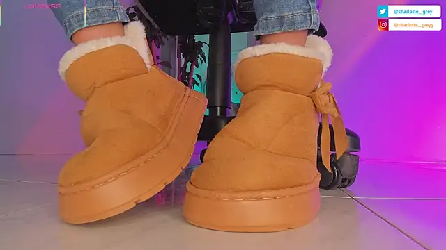 charlotte  grey online show from 30, 9, 2025