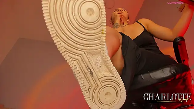 charlotte  grey online show from 15, 4, 2026