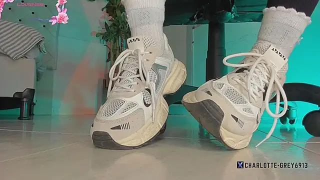 charlotte  grey online show from 17, 2, 2026