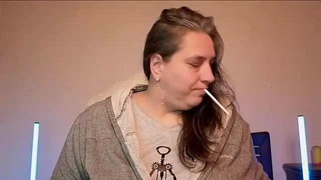 Snapshot of Niter chatting on 22, 11, 2025 Niter online show from 22, 11, 2025