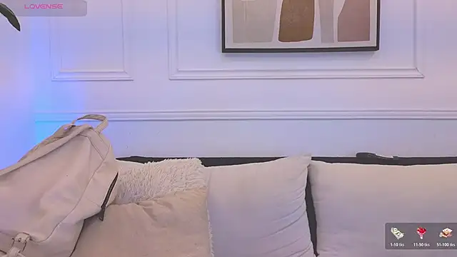 Mia thompson 19 online show from 26, 2, 2026