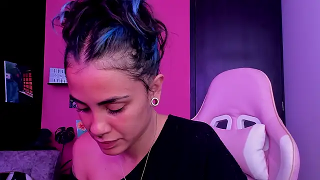 Juanadearco5 online show from 24, 10, 2025