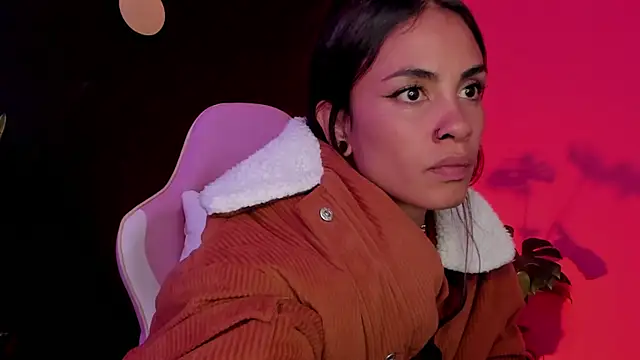 Juanadearco5 online show from 13, 3, 2025