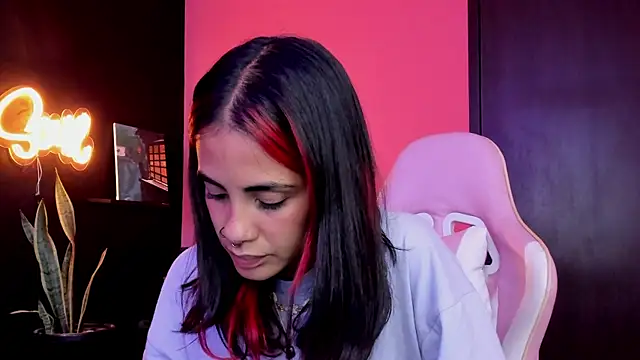 Juanadearco5 online show from 10, 9, 2025