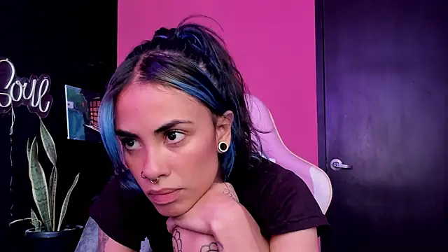 Juanadearco5 online show from 10, 11, 2025