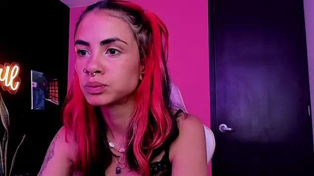 Juanadearco5 online show from 17, 9, 2025