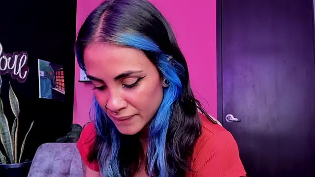 Juanadearco5 online show from 4, 11, 2025