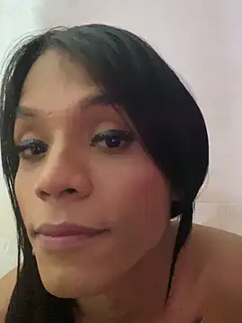 Snapshot of gilbanys_22 chatting on 29, 4, 2026 gilbanys 22 online show from 29, 4, 2026