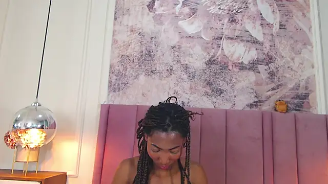 Snapshot of SabrinaDevill chatting on 25, 2, 2026 SabrinaDevill online show from 25, 2, 2026