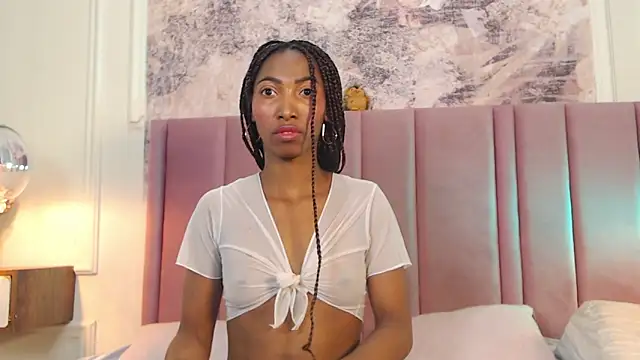 Snapshot of SabrinaDevill chatting on 10, 6, 2026 SabrinaDevill online show from 10, 6, 2026