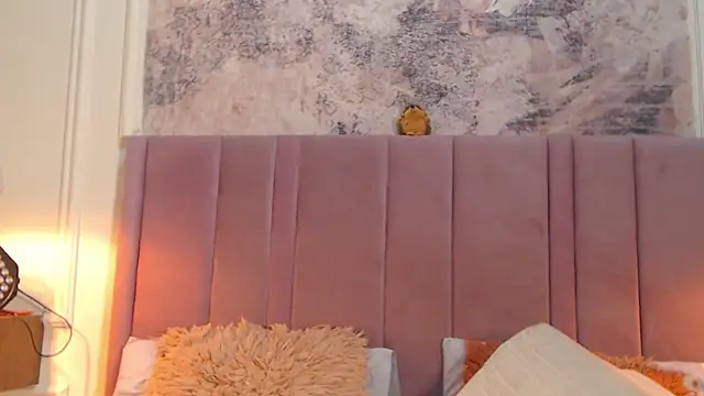 SabrinaDevill online show from 22, 4, 2026