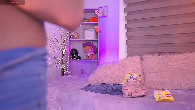 madelyn rose  online show from 11, 9, 2025