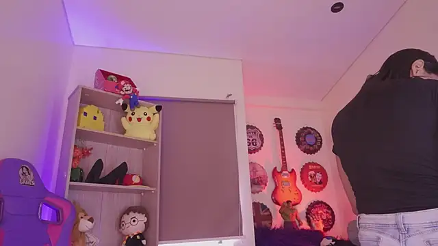 madelyn rose  online show from 24, 6, 2026