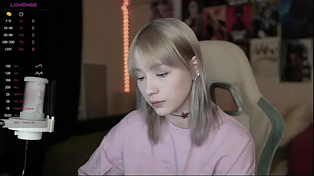 Snapshot of Traharaa chatting on 4, 3, 2026 Traharaa online show from 4, 3, 2026