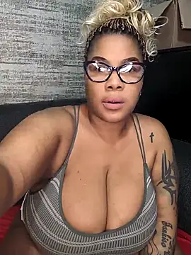 ExclusiveLeexx online show from 25, 2, 2026