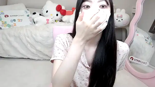 momo room online show from 26, 9, 2025