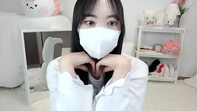 momo room online show from 4, 5, 2026