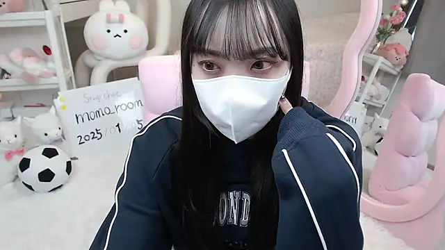 momo room online show from 5, 1, 2025