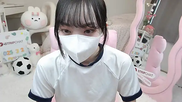 momo room online show from 2, 3, 2025