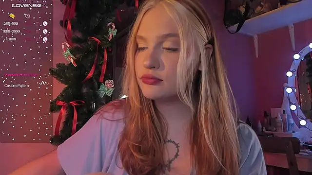 CarolineLovers online show from 17, 12, 2025