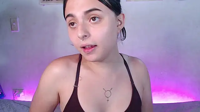 elizabethtaylorxxx online show from 24, 2, 2025