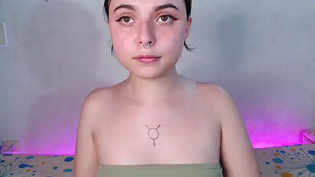 elizabethtaylorxxx online show from 9, 1, 2025